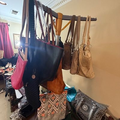 Sale Photo Thumbnail #404