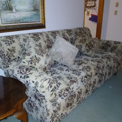Sale Photo Thumbnail #109