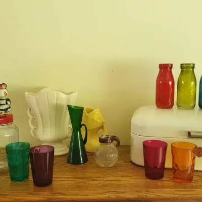 Colorful Vintage Kitchen (BR1)