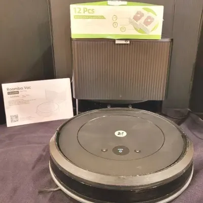 Roomba Vac (B)