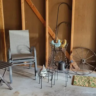Yard Decor (G)