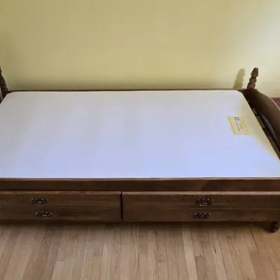 Twin Bed w/ Bench (BR1)