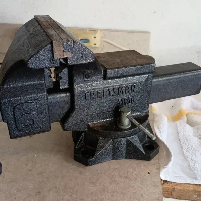 Craftsman 6-in 51856 Vise - Very Good Condition
