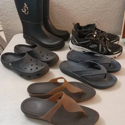 Women's Shoes 7-8.5 - Crocs, Skechers+