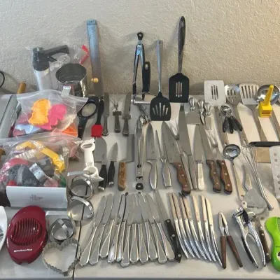 Utensils - Cutco Knife, Orleans, Carvel Hall, Pampered Chef+++