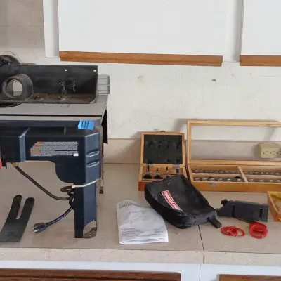 Craftsman Router Table, B&D Router, 2 Accessory Kits++