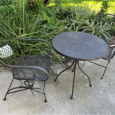 Black Metal Table & Chairs 26x26x29