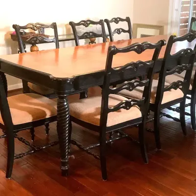 Large Elegant Two- Toned Dining Room Table - 8 Chairs 