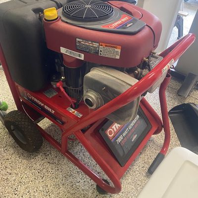 Sale Photo Thumbnail #136: Troy Bilt 7800 Watt Generator 