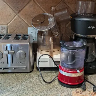 Mr Coffee 12-Cup Make. Kitchenaid Chopper, Cuisinart and Stainless Toaster Kitchen Lot
