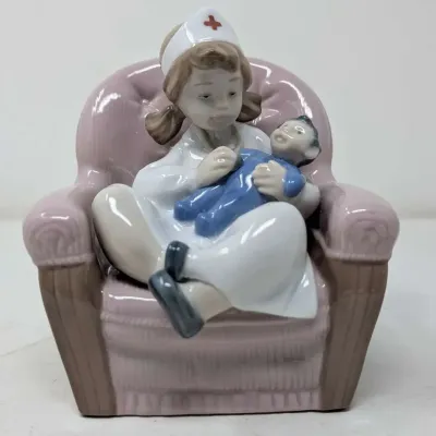 Lladro "Playing Nurse" #5428 Porcelain Figurine Little Girl & Doll with Box