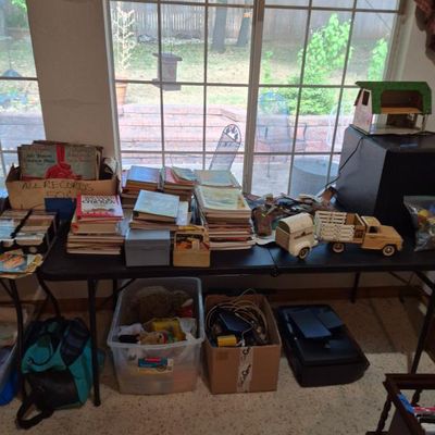 Estate sale photo