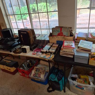 Estate sale photo