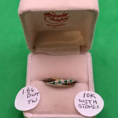 10k Ring with stones 