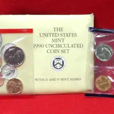 Sale Photo Thumbnail #231: 1990 Mint set
