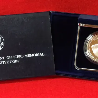 Sale Photo Thumbnail #205: Commemorative coin