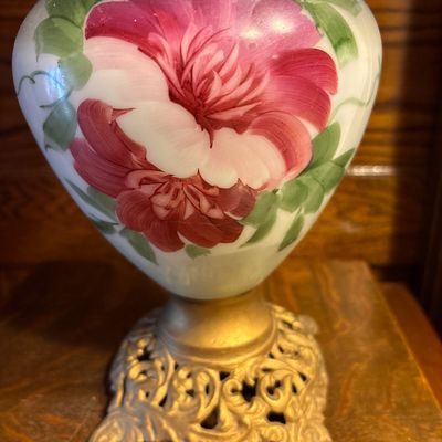 Sale Photo Thumbnail #610: Gorgeous original oil lamp with hand painted
