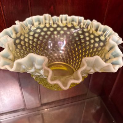 Sale Photo Thumbnail #303: Lg bowl 8.5 x 5, vase 5.5 x 5