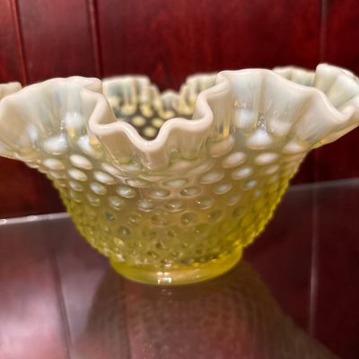 Sale Photo Thumbnail #304: Lg bowl 8.5 x 5, vase 5.5 x 5