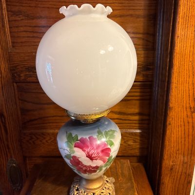 Sale Photo Thumbnail #609: Gorgeous original oil lamp with hand painted