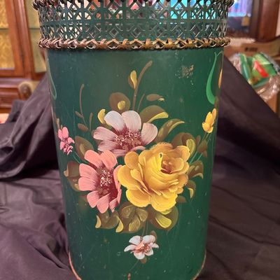 Sale Photo Thumbnail #581: Vintage Beautiful Tole Cut Out Metal Edging Design Hand Painted Floral Wastebasket