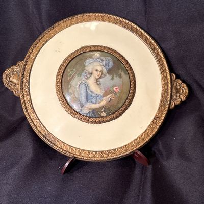Sale Photo Thumbnail #202: Antique. Late 1800 to early 1900s.
