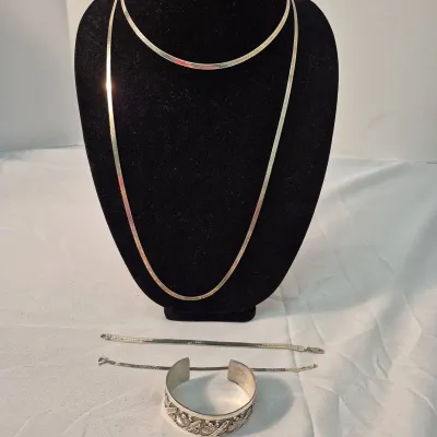 925 Lot of Bracelets and Necklaces -74g