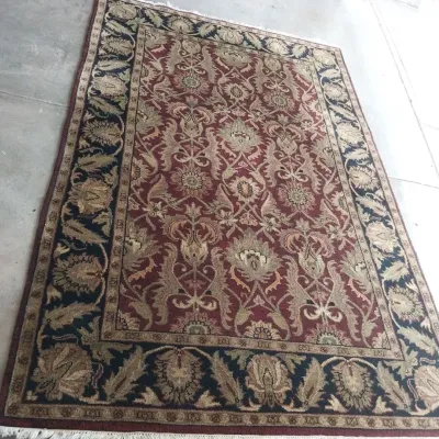 Traditional Area Rug