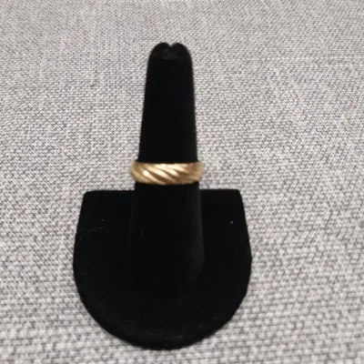 14k Art Carved Band Ring Size 7.5