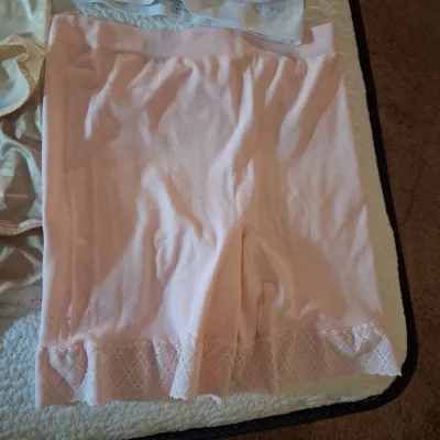 LADIES BRAS 44C AND UNDER GARMENTS 3X