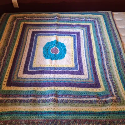 HANDMADE KNIT THROW BLANKET