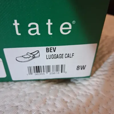 LIKE NEW DAVID TATE SHOES SIZE 8W PLUS NEW SOCKS