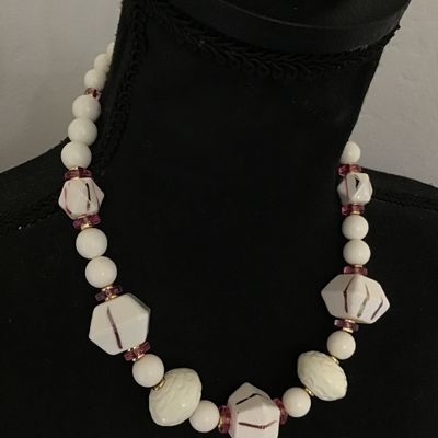 Beautiful Vintage Japan Necklace