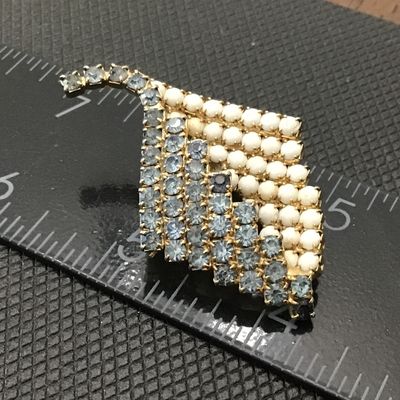 White Glass Baby Blue Rhinestone Elevated Design Vintage Brooch