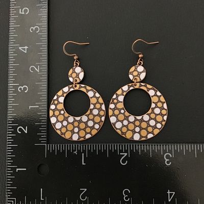 Circular fashion earrings