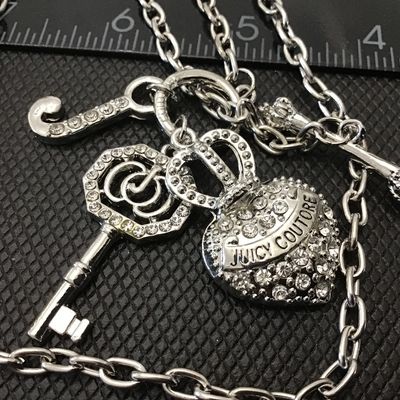 Juicy Necklace Key Heart Toogle Necklace