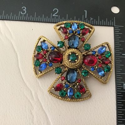 Absolutely Gorgeous Antique Vintage Jeweled Maltese Cross Brooch