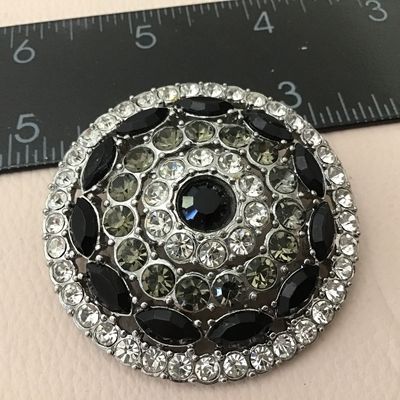 Monet Signed Fashion Brooch