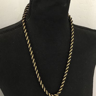 Beautiful Vintage Gold And Black Tone Necklace