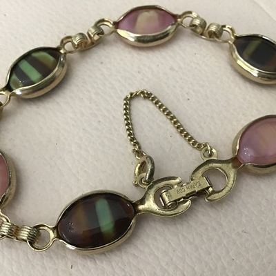 Sarah Coventry Vintage Multi color striped Rainbow Cabachon Bracelet