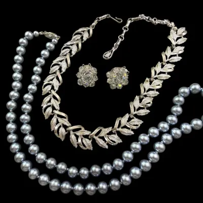 Vintage silvertone choker crystal clip ons japan costume pearl neclace