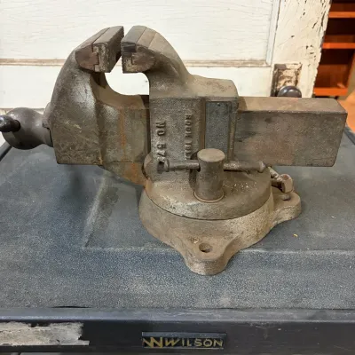 Vintage Block Island No. 572 Heavy-Duty Swivel Bench Vise