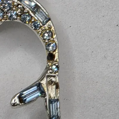 LOT 58: Collection of 5 Vintage Silvertone Brooches Mazer & More