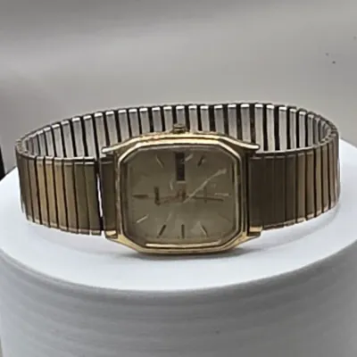 LOT: 57 Vintage Untested Watches Timex Seiko & More