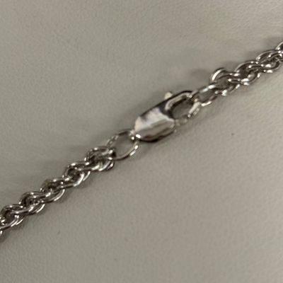 LOT 82: Natural Stone and 925 Silver Pendant 15.1gtw on a 925 Silver Chain 14.2g