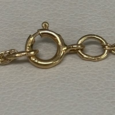 LOT 53: Diamond and 14K Gold Pendant on 14K Gold Chain 3.8gtw