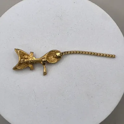 LOT 60: Vintage Gold & Silver Tone Brooches & Pins Sarah Coventry Liz Claiborne & More