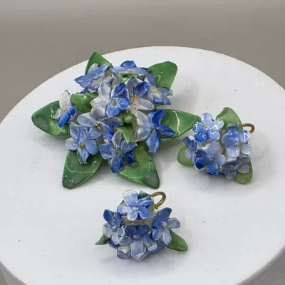 LOT: 59 Vintage Silver and Gold Tone Brooches, Pins, & Clip-Ons Royal Adderly, Coro, Boucher & More