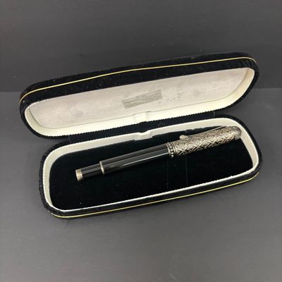 LOT 29: Collection of Vintage and Contemporary Pens