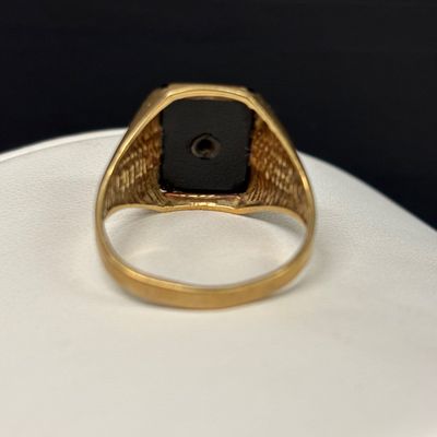 LOT 87: Diamond Chip and Black Onyx 10k Yellow Gold Ring 4.7gtw Sz 10.5